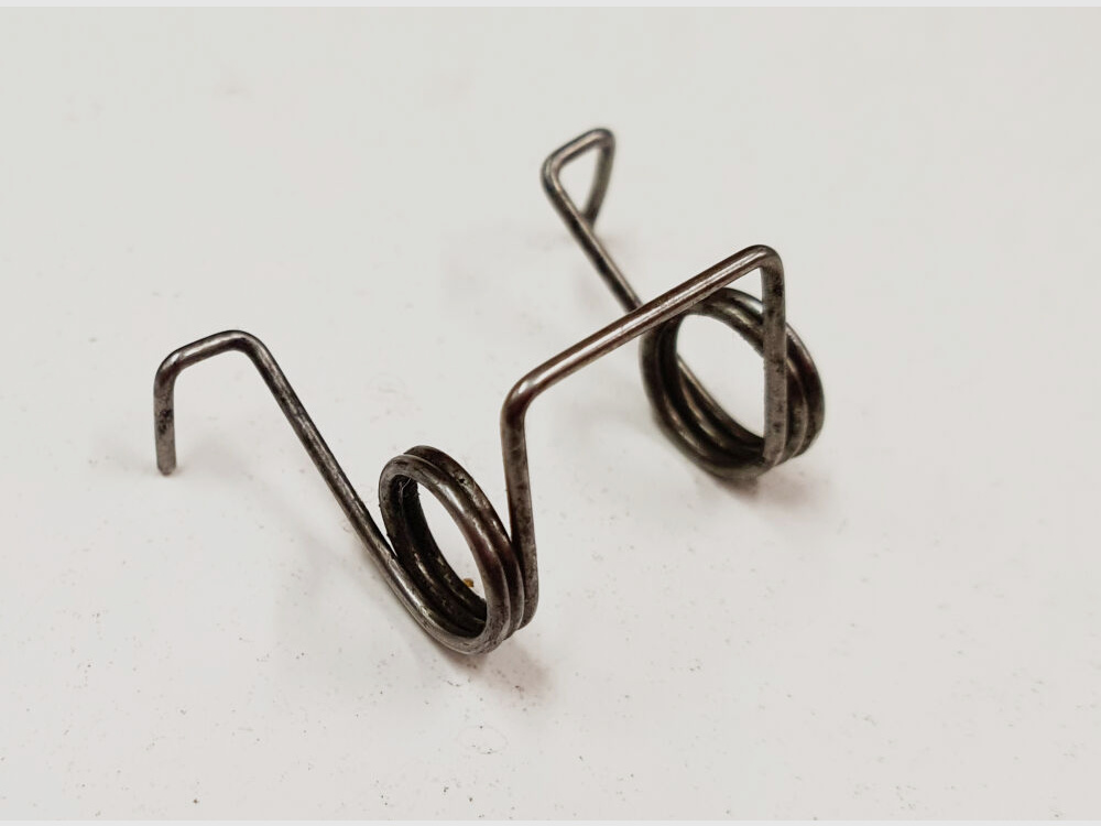 Karabin 43 / Karabin 43 ( G43 / K43 ) [41] Sprężyna mocująca magazynka do karabinu 43 / karabinu 43 ( G43 / K43 ) oryginalna część zamienna
