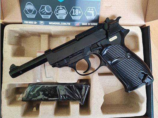 WE P38 WW2 Full Metall GBB Airsoft Gun plus Zubehör