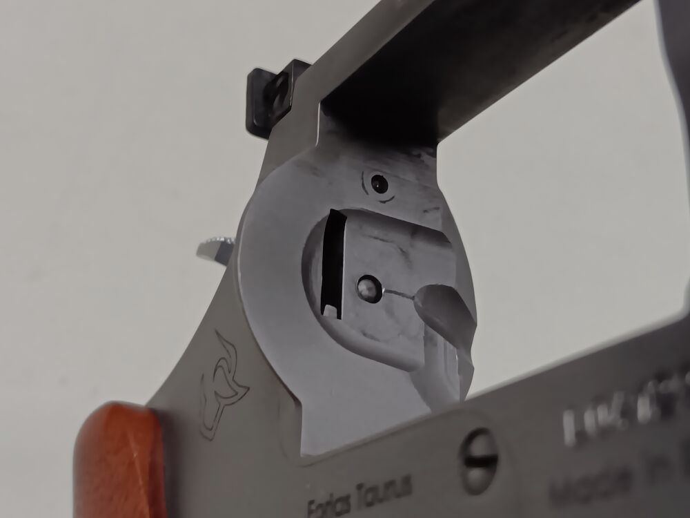 Taurus - Brasile Mod. 689 STS