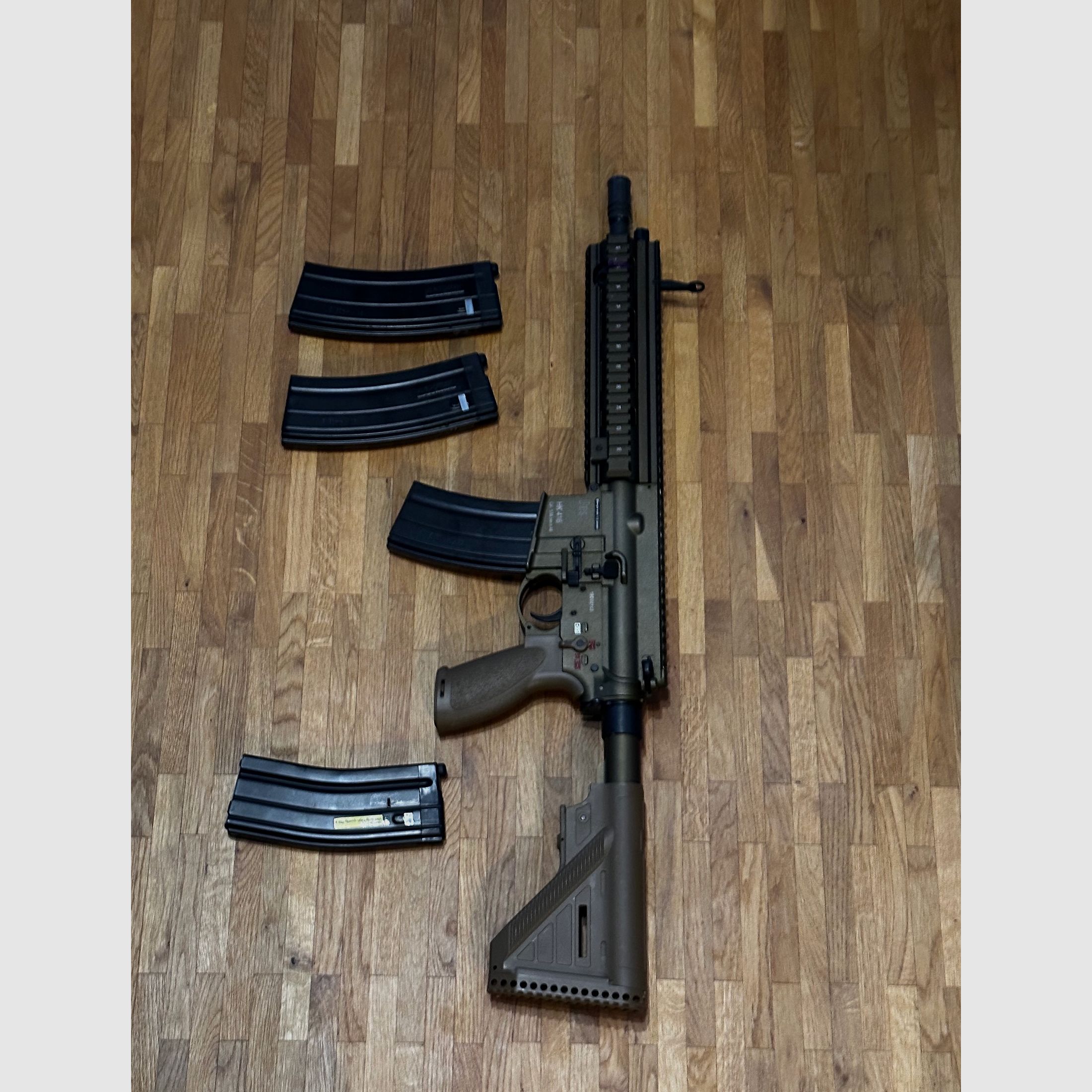 Heckler & Koch HK416 A5 pełno-metalowy gazowy blow-back 6mm BB RAL 8000. z 4 magazynkami w zestawie!