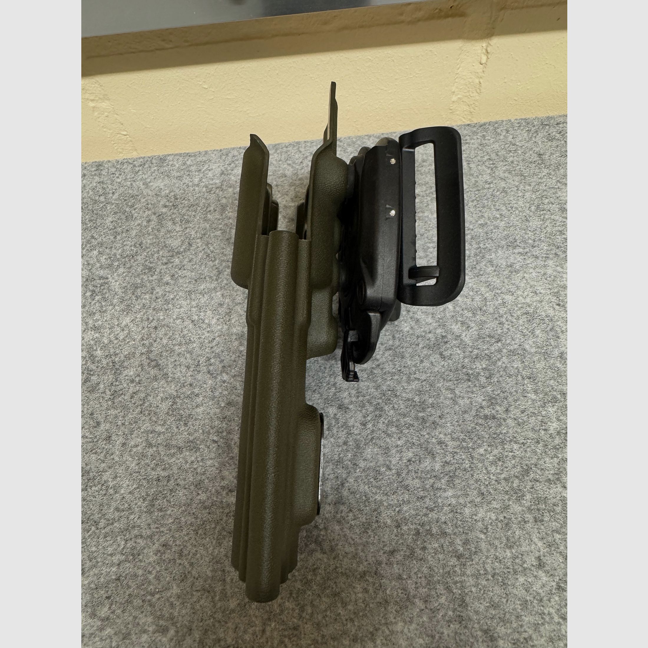 Kydex-Holster für Ruger GP100 in 4,2“