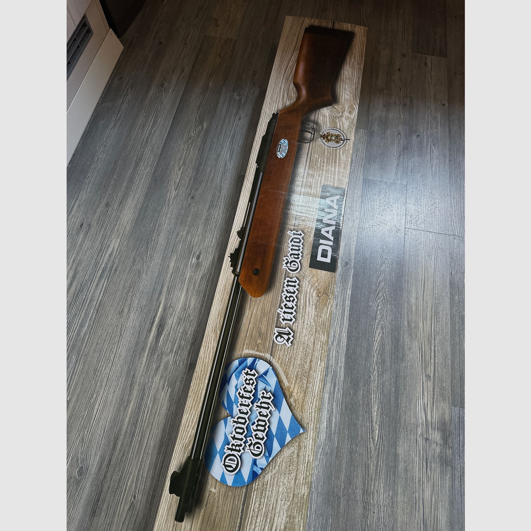 Diana Oktoberfest Gewehr 