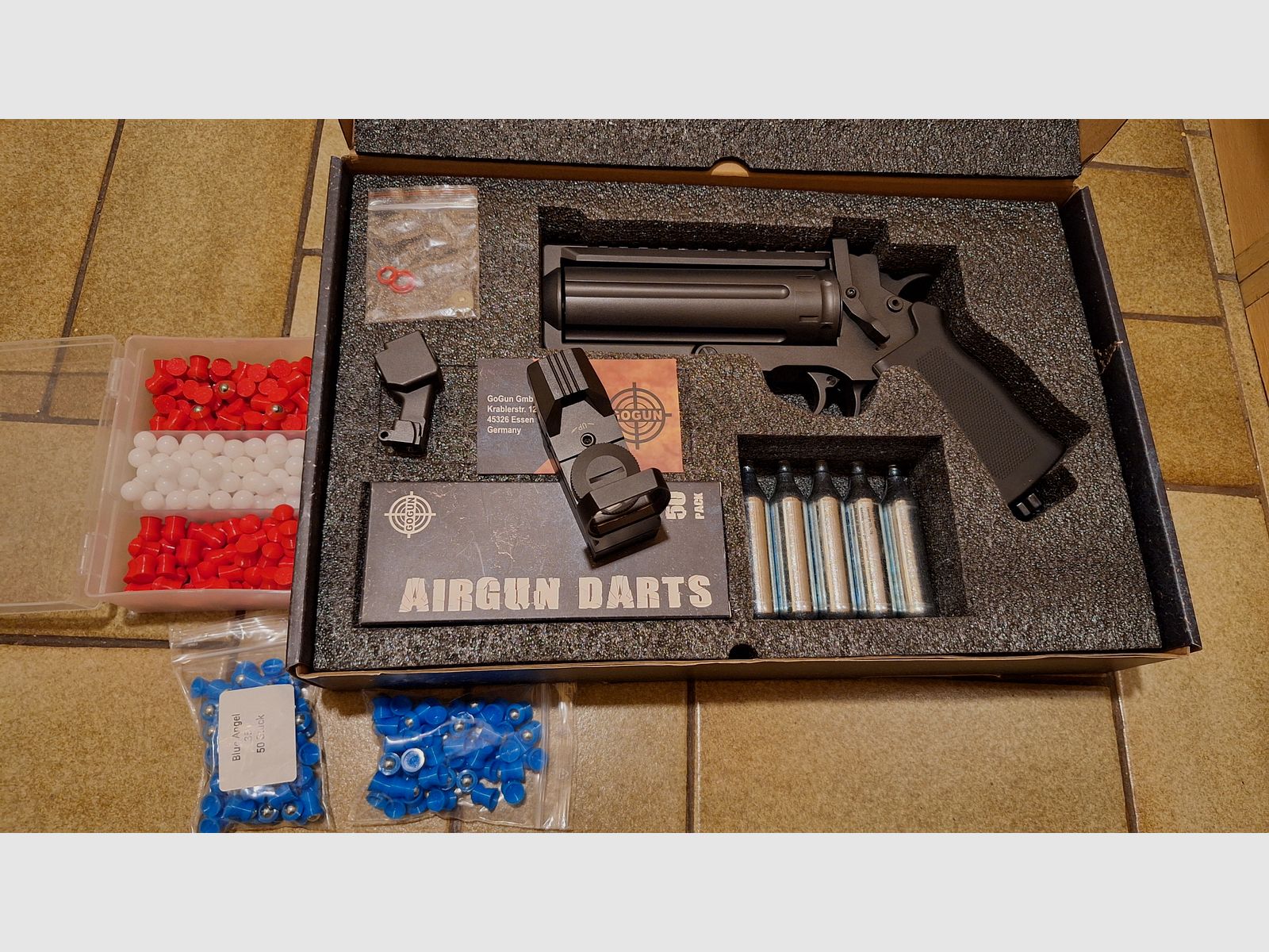 GoGun Revolver Six Needler Deluxe Kit + Red Dot + Diabolos TPU