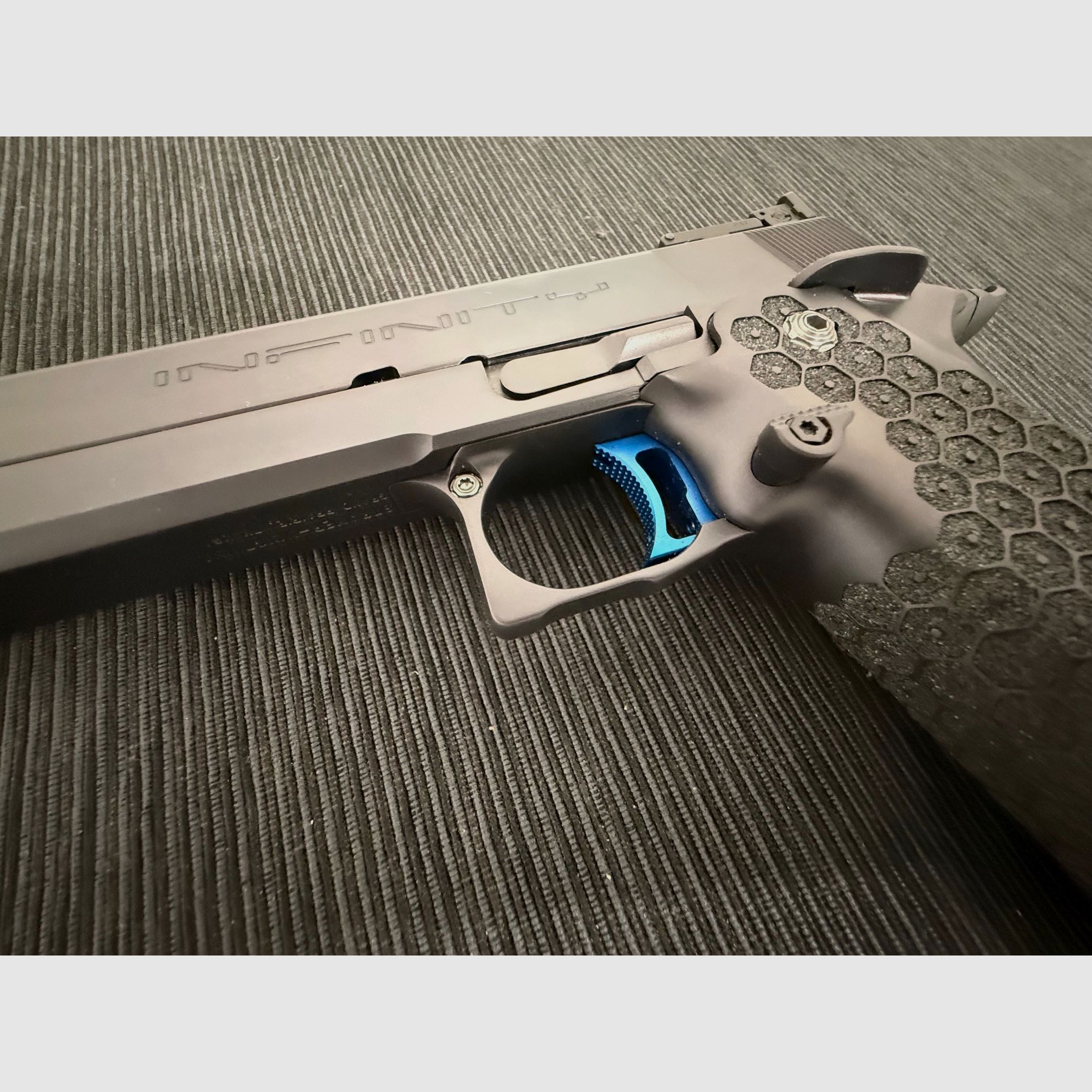 Strayer-Voigt Infinity Kaliber .40SuW incl. Wechsellauf 9mmLuger IPSC