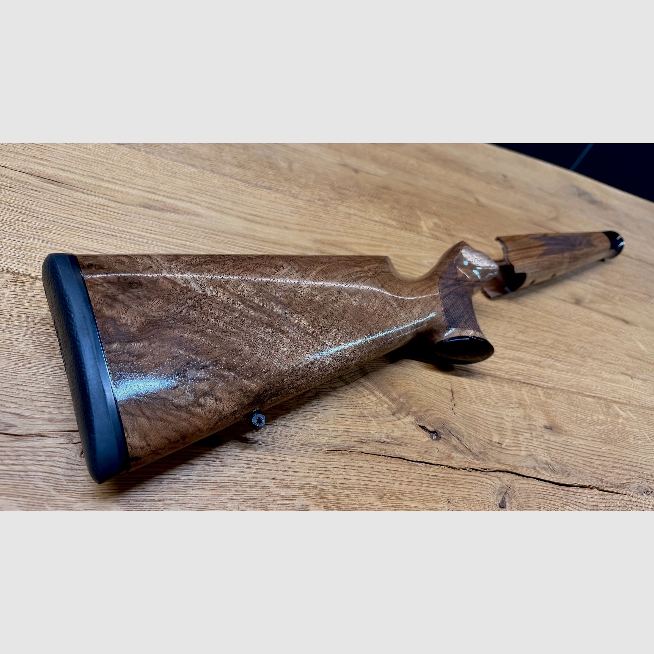 Blaser R8 crosse SANS système/boîtier // Classe de bois 3 // Avec œillets de sangle Blaser d'origine // NEUF