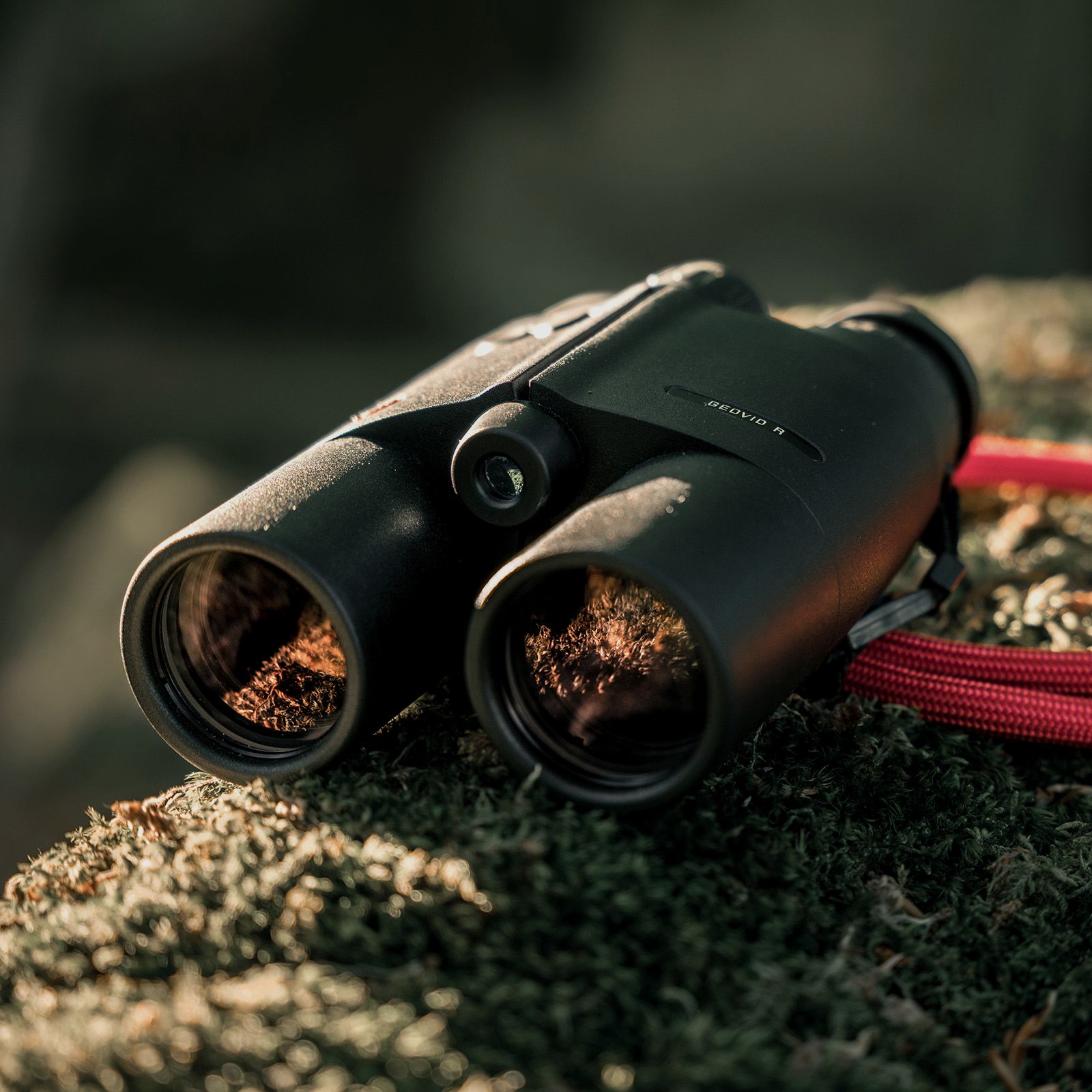 LEICA binoculars with rangefinder Geovid 10x42 R