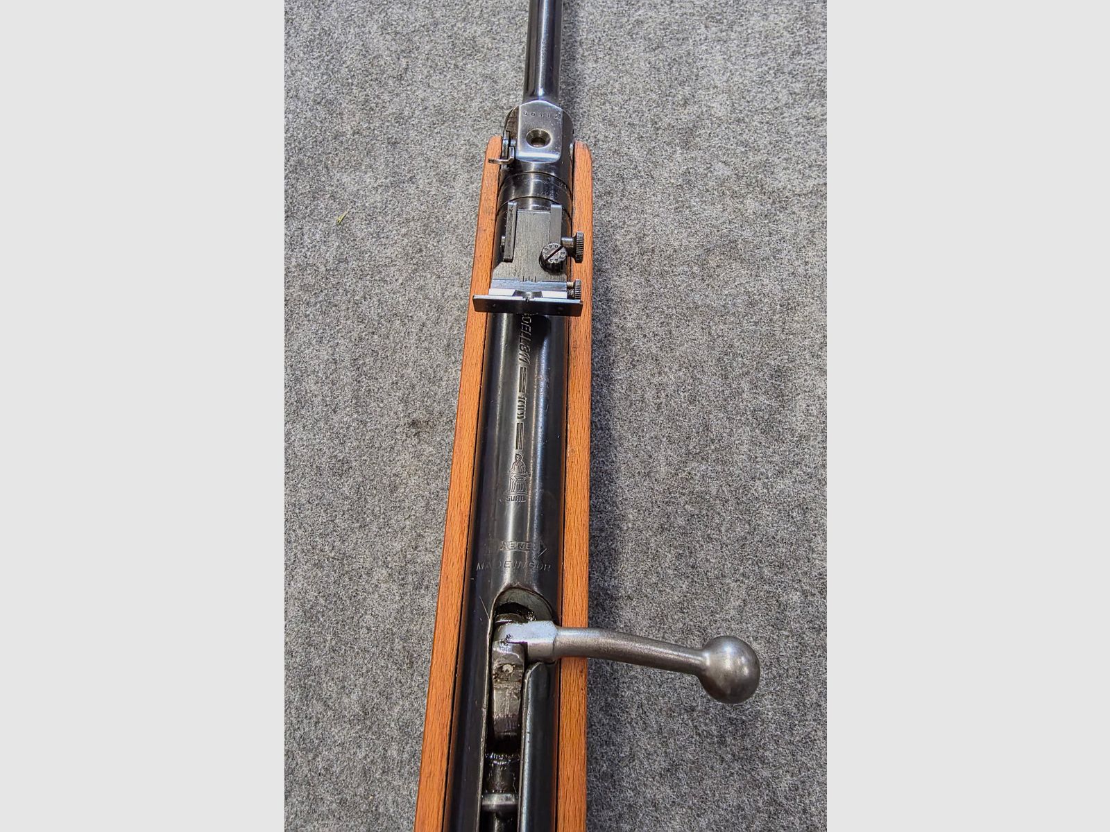 Karabinek Haenel Mod. 311 z precyzyjnym spustem i celownikiem z muszką - ładowany od przodu kal. 4,5 mm Diabolo