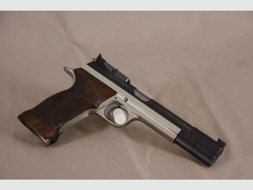 SIG P210