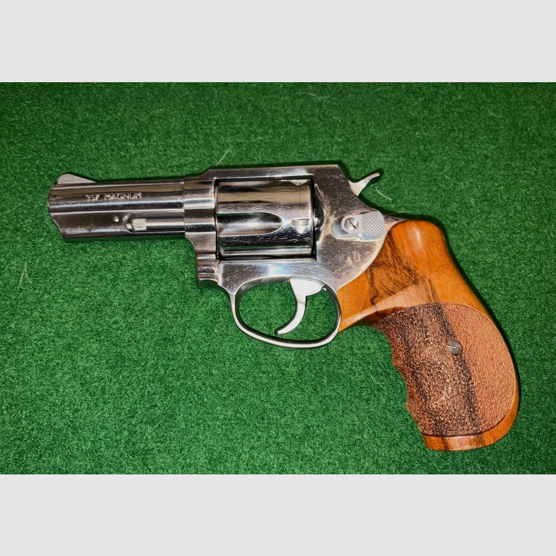 Revólver Taurus, .357 Mag., Mod. 605