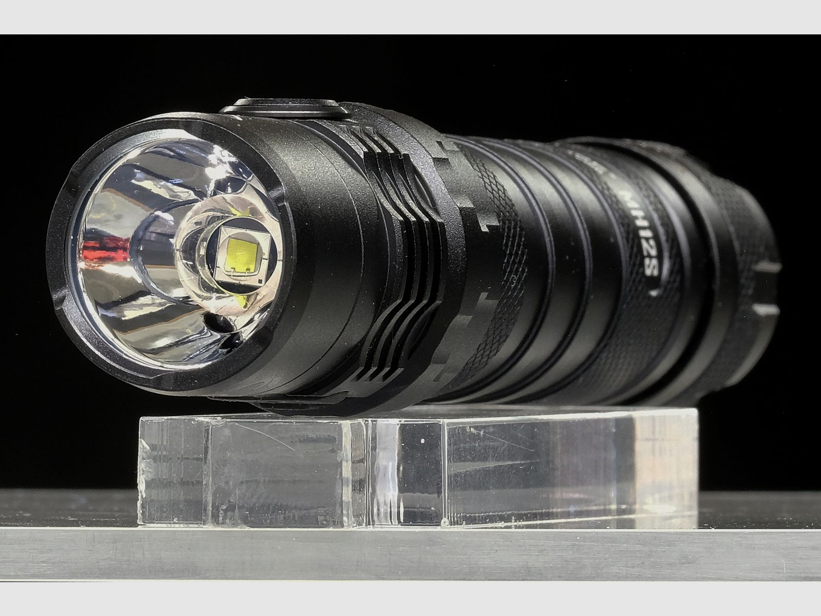 Nitecore MH12S, image 2 sur 6