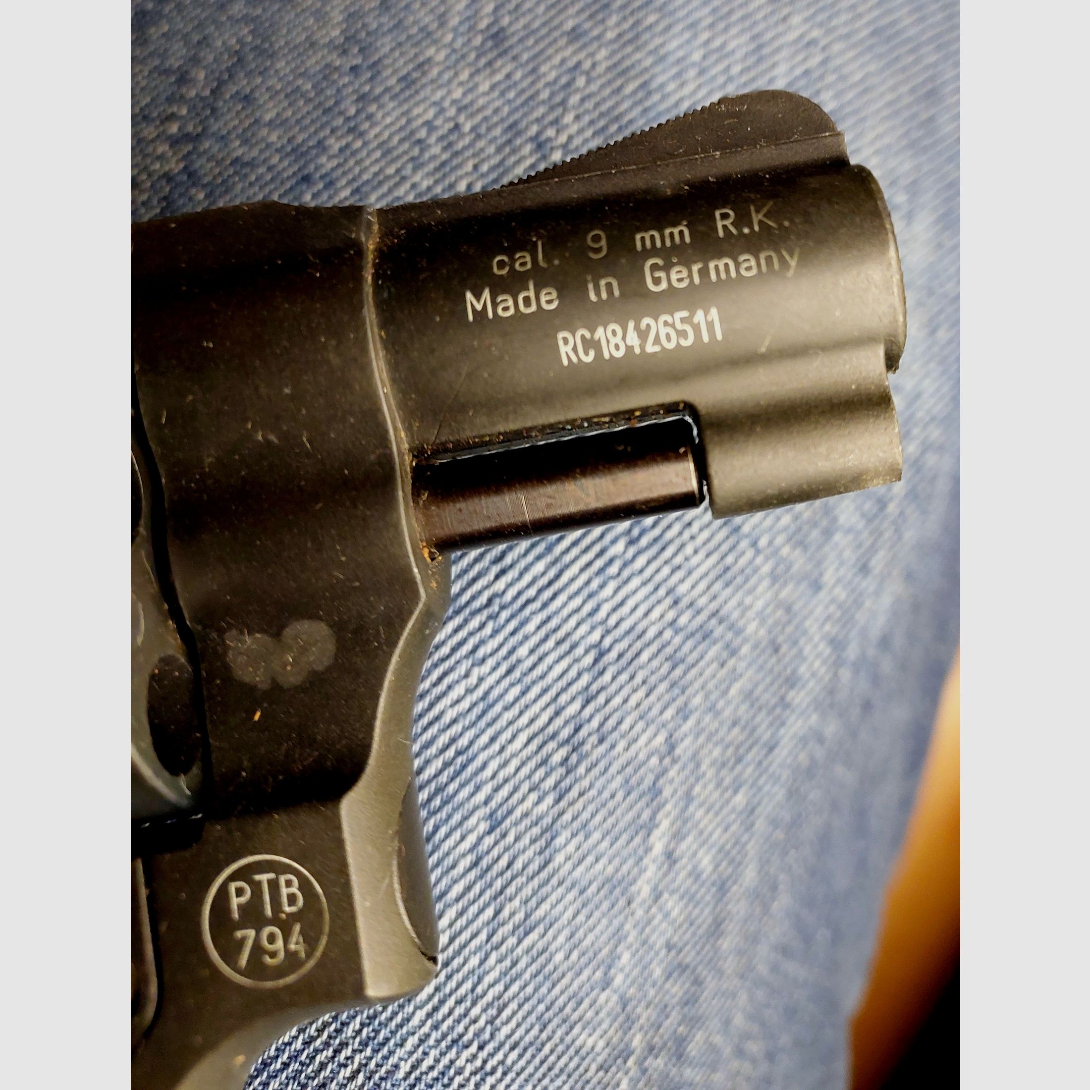 Smith & Wesson Chiefs Special blank firing revolver caliber 9mm R.K. black (PTB 794)
