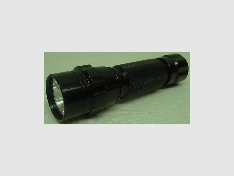 Handlampe Cree-E Q5 LED - 230 Lumen,2xCR123A