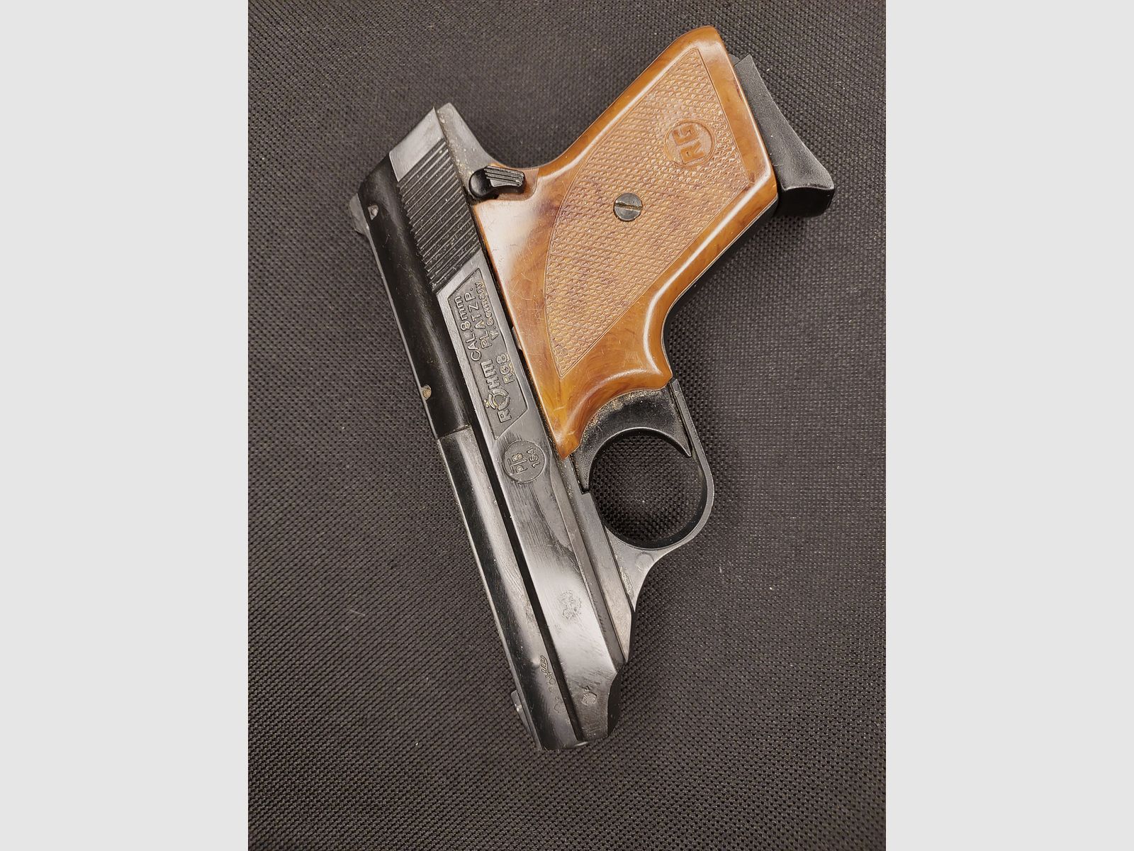 Röhm RG8 (RG 8) Schreckschuss Pistole Kal. 8mm (PTB 154)
