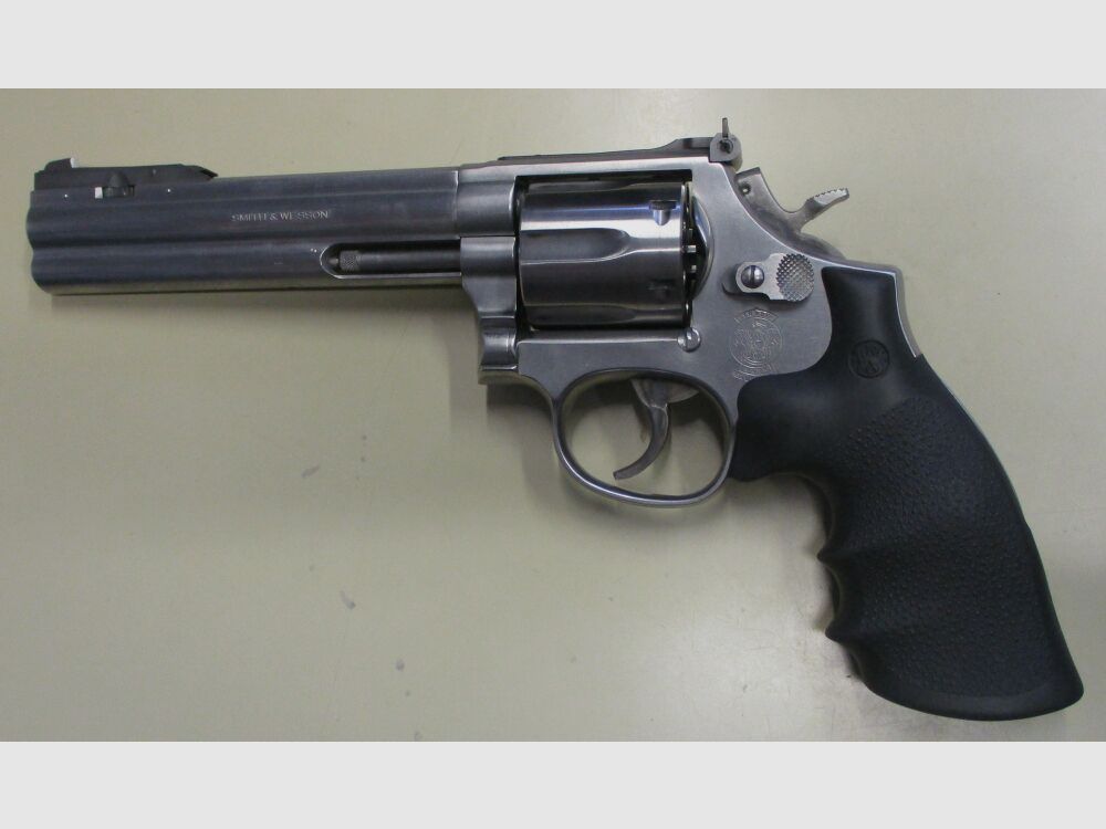 Smith & Wesson 686