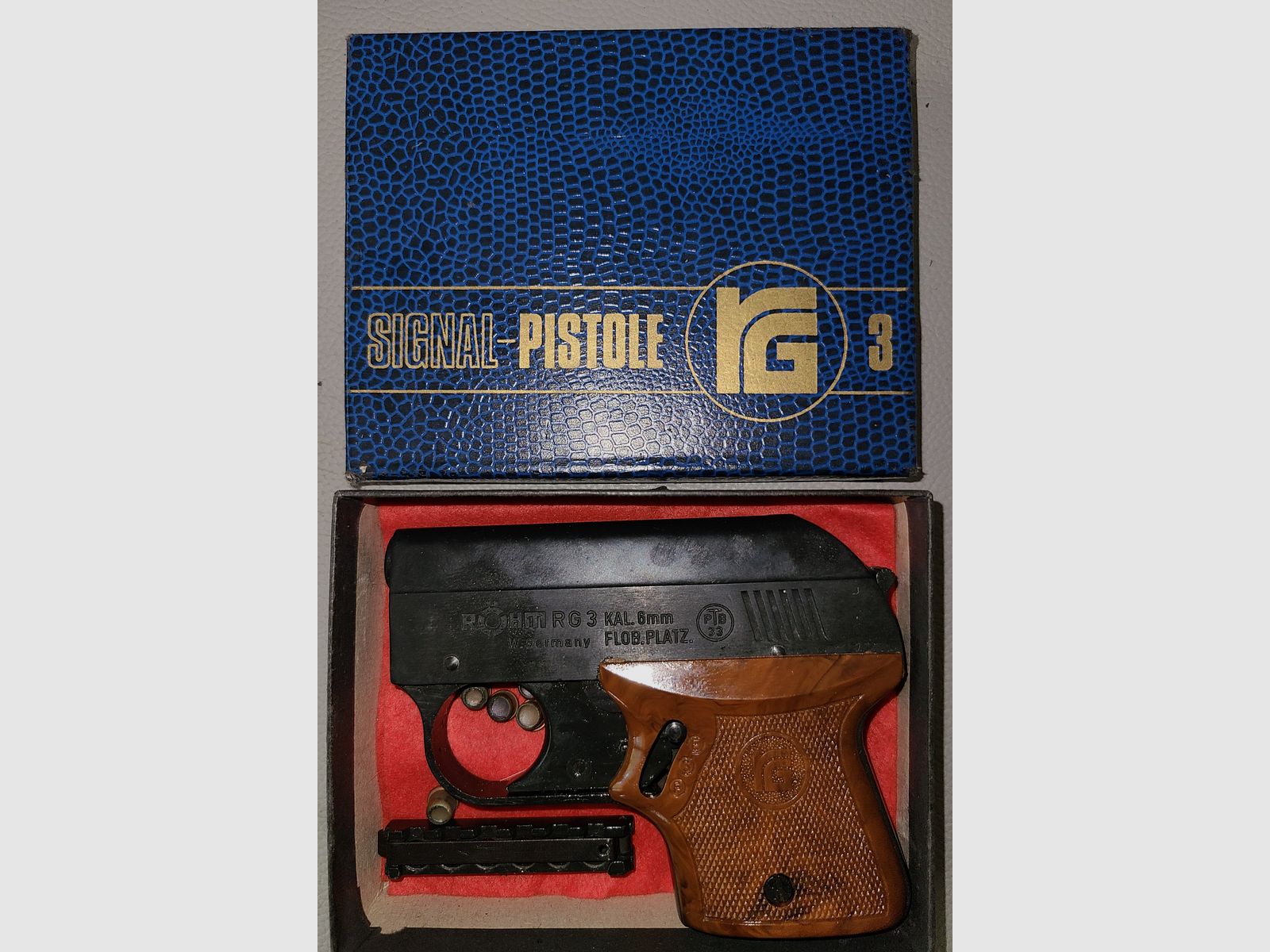 RÖHM RG3  / PTB 33 / 6mm /  SCHRECKSCHUSS / GAS / PISTOLE / SILVESTER / SELBSTVERTEIDIGUNG  / SAMMLER
