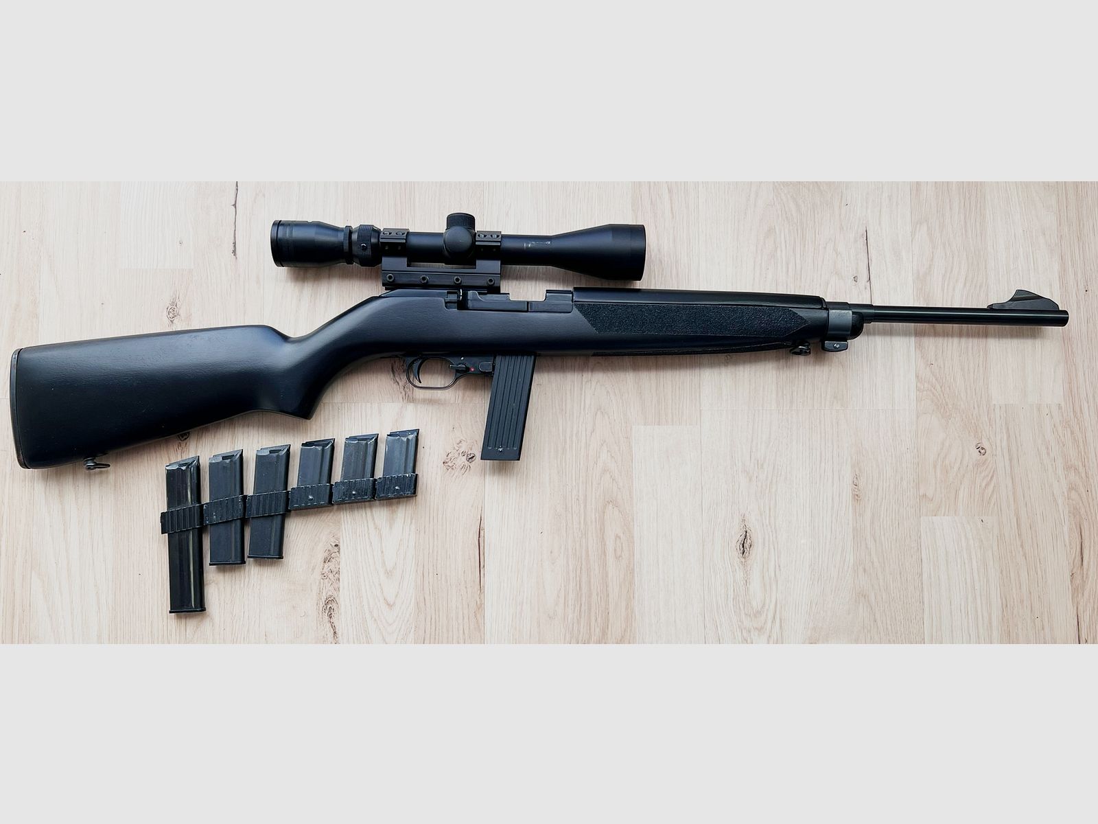 Erma EGM 1-Black -   KK-Selbstlader mit 7 Magazinen