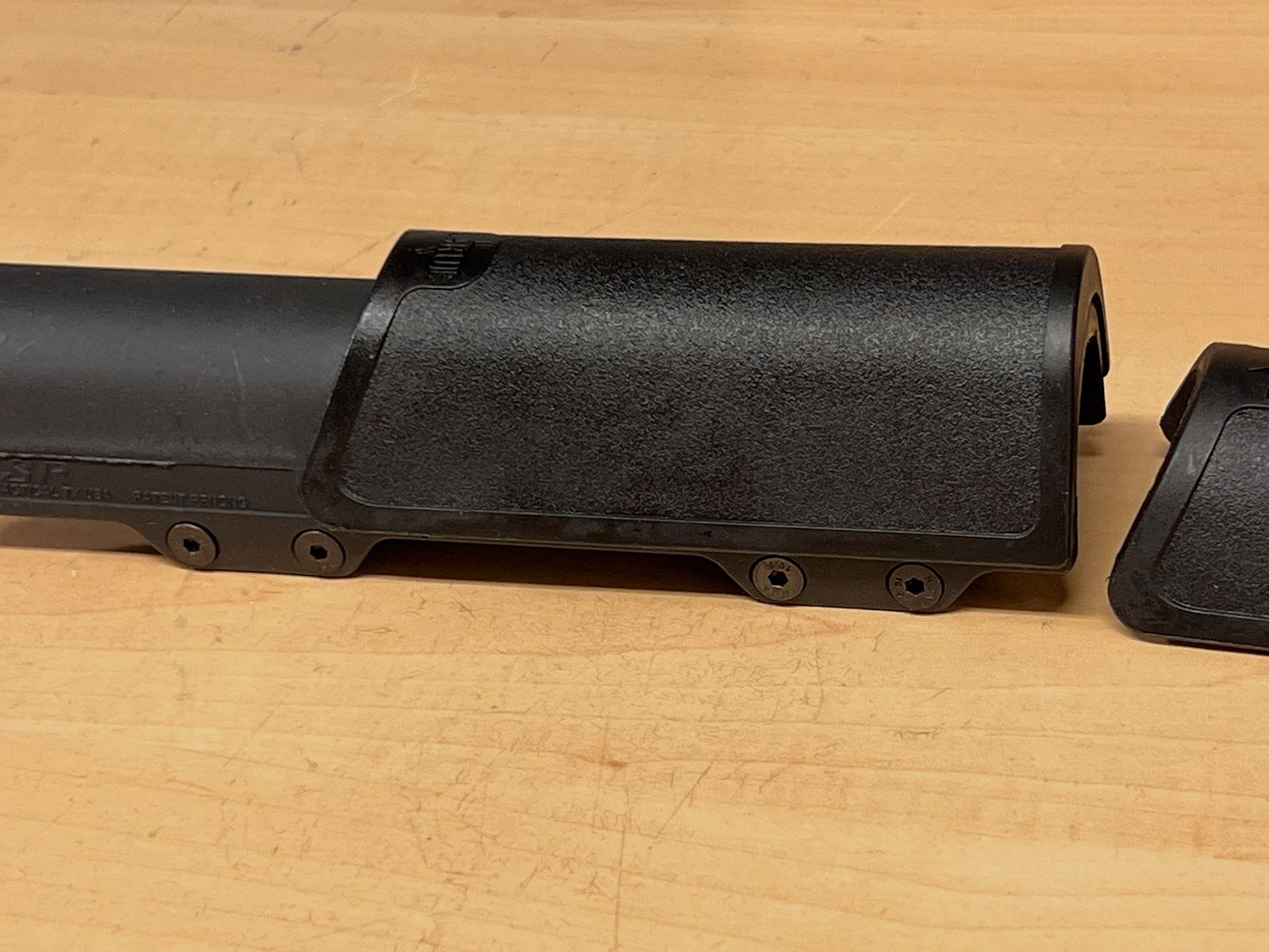 Erhöhung für Schulterstütze für M 4 / AR 15 Modelle in Schwarz
