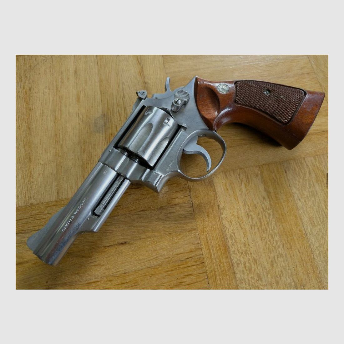 S&W 66