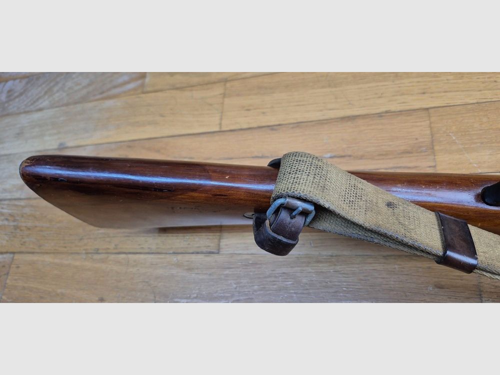 Fusil Mosin Nagant 1891/30 – Qualité avant guerre – Arsenal de Izhevsk en 1926 – Boitier octogonal – Bretelle et baïonnette – 100% Mono-matricule – Canon superbe – Excellent état – Le fusil Mosin ou le Serment d&rsquo;amour de Sergueï et de Tatiana ! – TBE++, image 10 sur 39