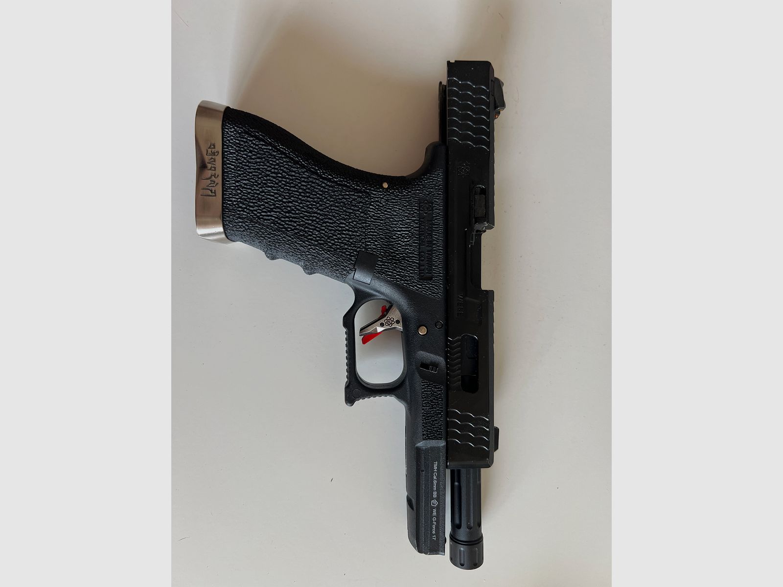 GHK MK18 Forged Receiver mit 5 Mags  + WE G-Force 17 ohne Mag