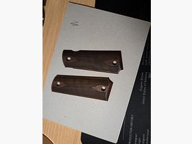 Colt 1911 wooden grips