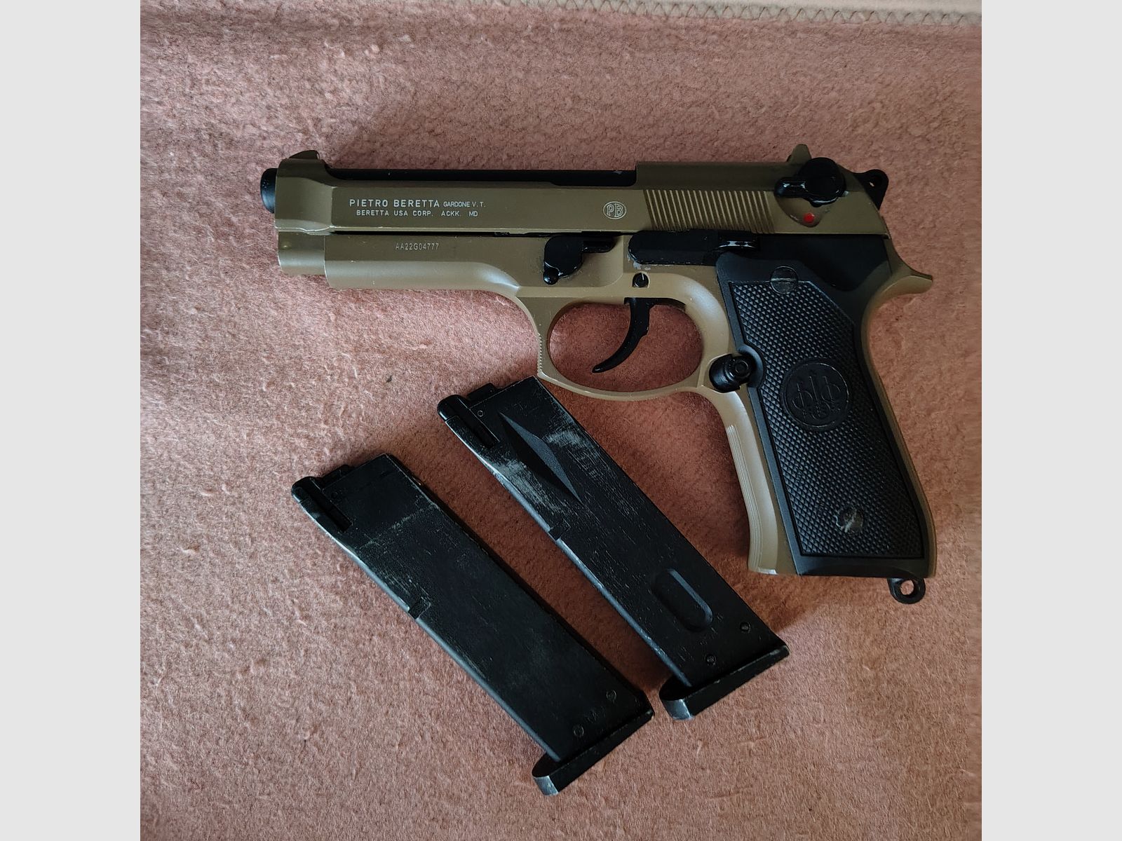 Beretta  M92 FS Sjc oder Scr Umarex
