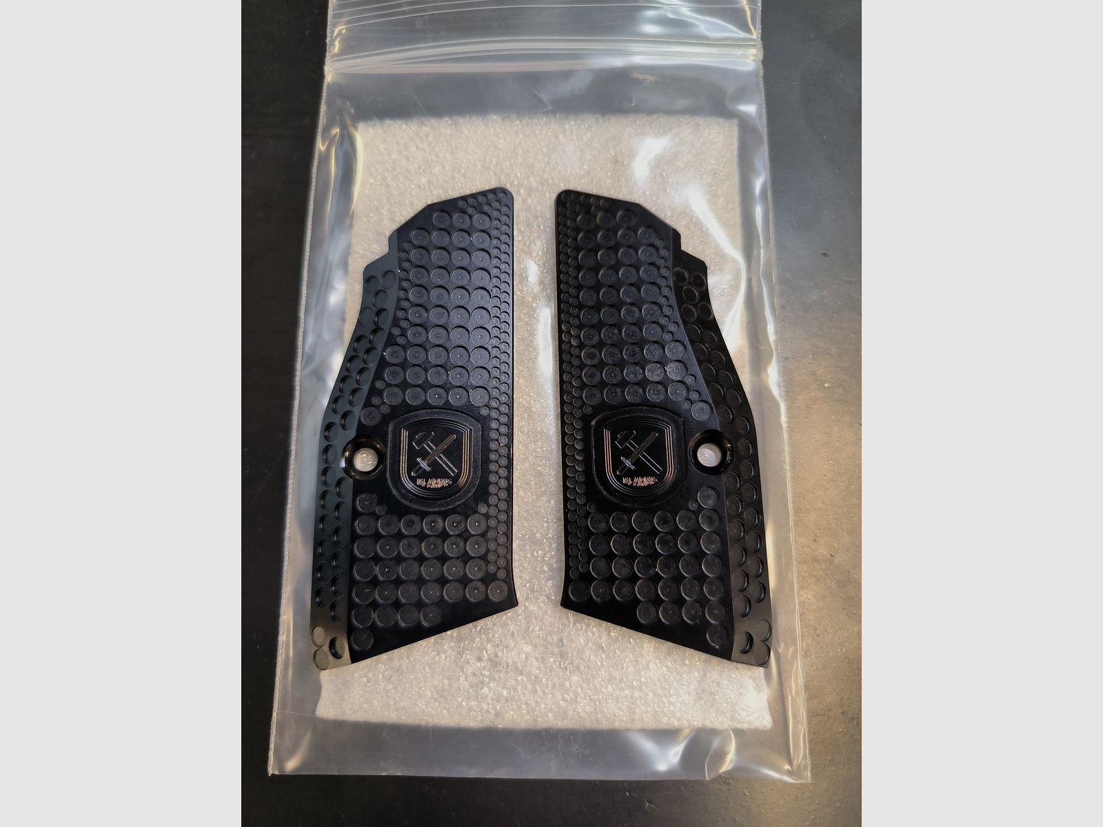 CZ TS2 Tso grip panels M-Arms Monarch