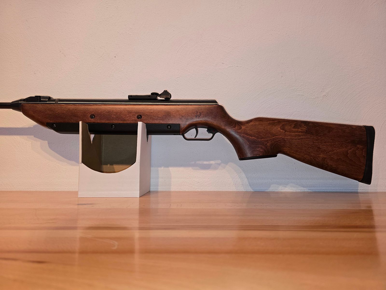 Luftgewehr Browning Airstar 200 mit offener Visierung im Kaliber 4,5 mm ( Starrlauf / Federdruck mit elektrischem Spannvorgang )