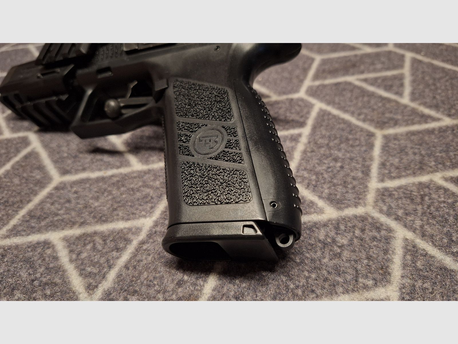 CZ P-09 Duty 4,5 mm Diabolo/Stahl BB Co2-Pistole Blow Back, Bild 9 von 12