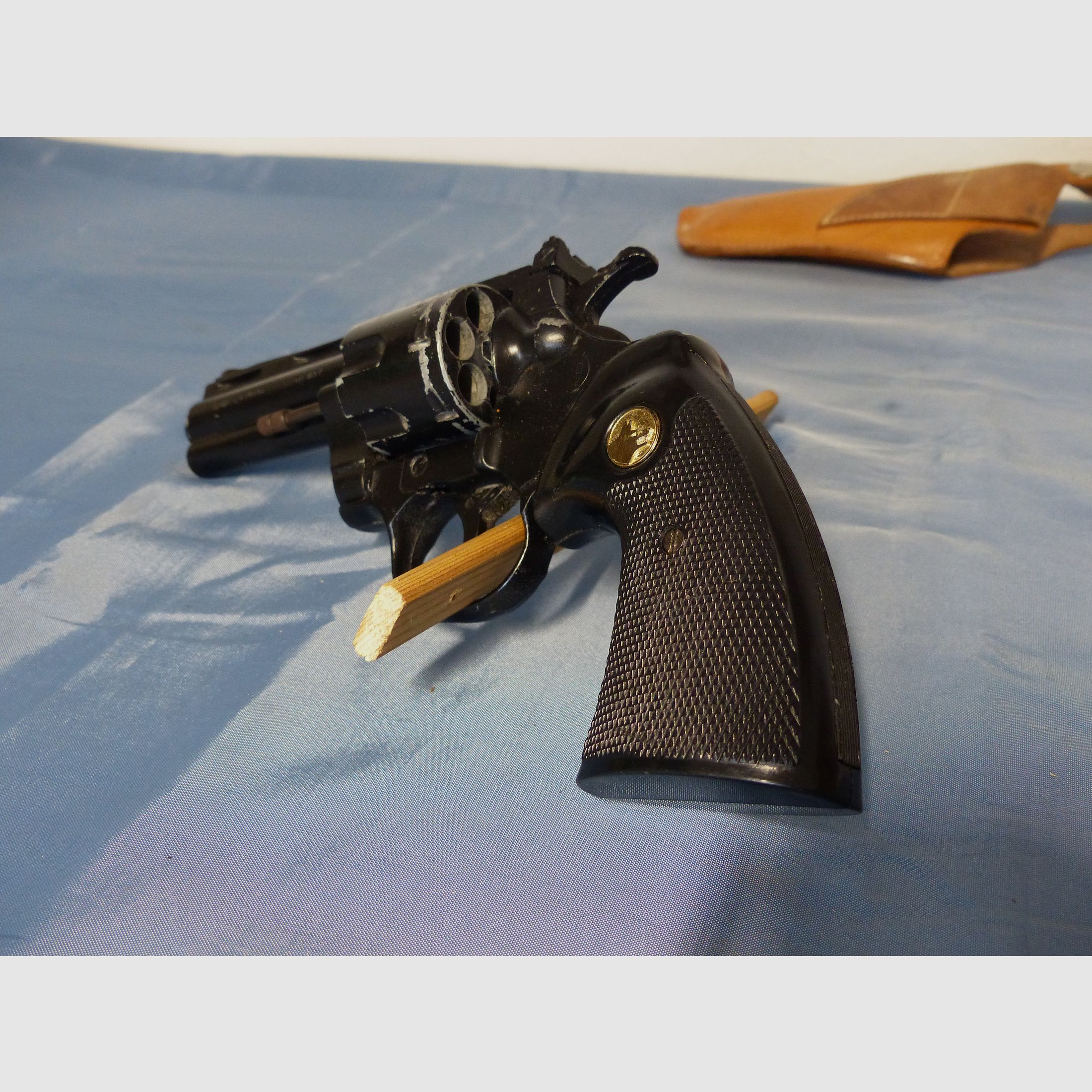 Schreckschuss Gas Revolver Umarex Python Cal. .380 Knall PTB 282 mit Holster + Abschussbecher vintage