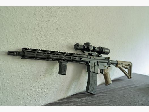 Tippmann Arms M4-22 LTE OD-Green .22 lr – ottime condizioni, circa 25 colpi, accessori Vortex/Hera/Magpul