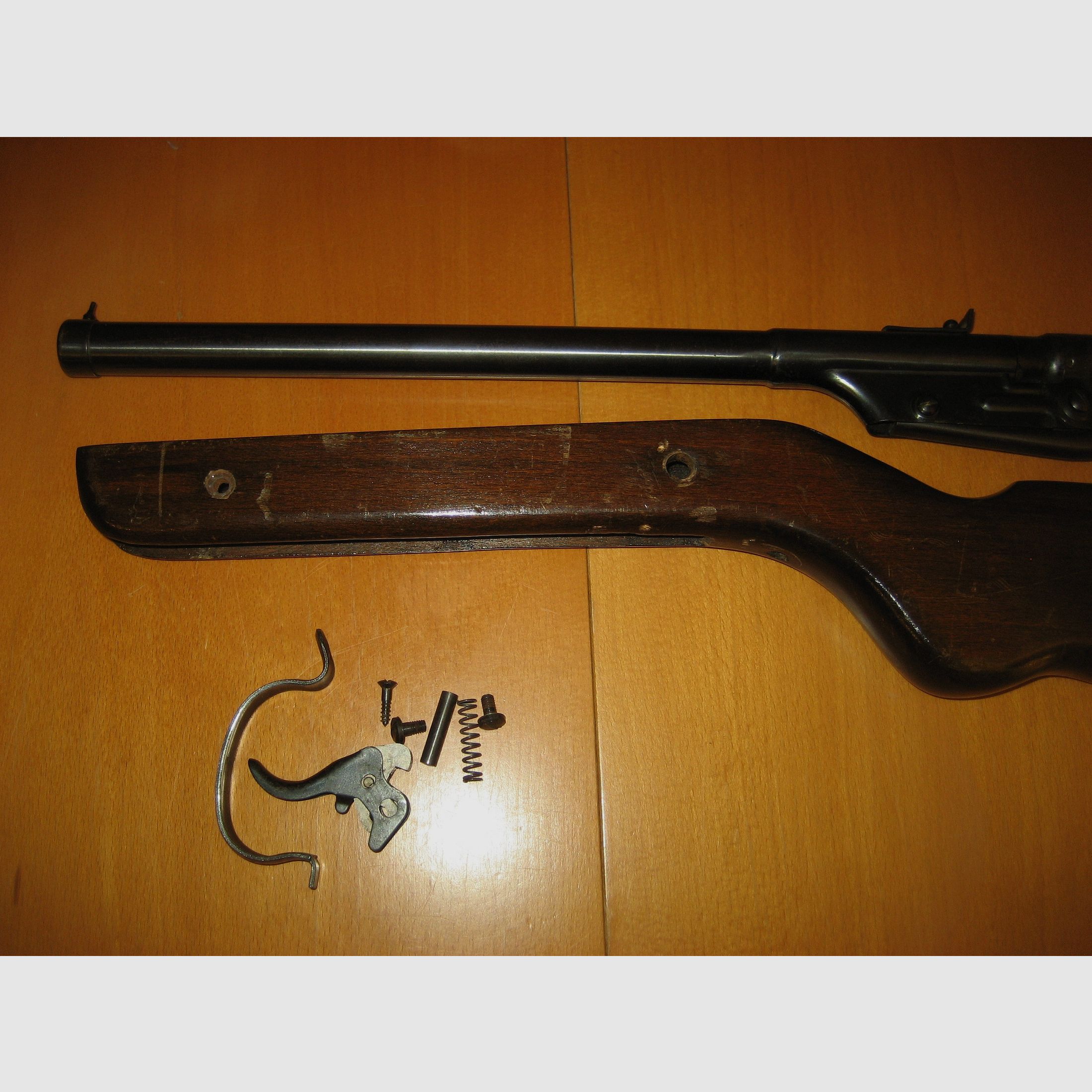 Diana Luftgewehr 16 zerlegt