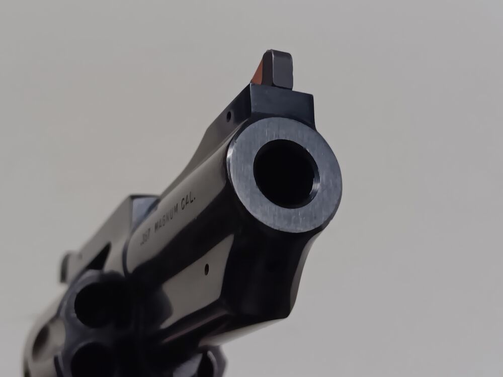 Sturm, Ruger & Co.Inc. Southport USA Security-Six