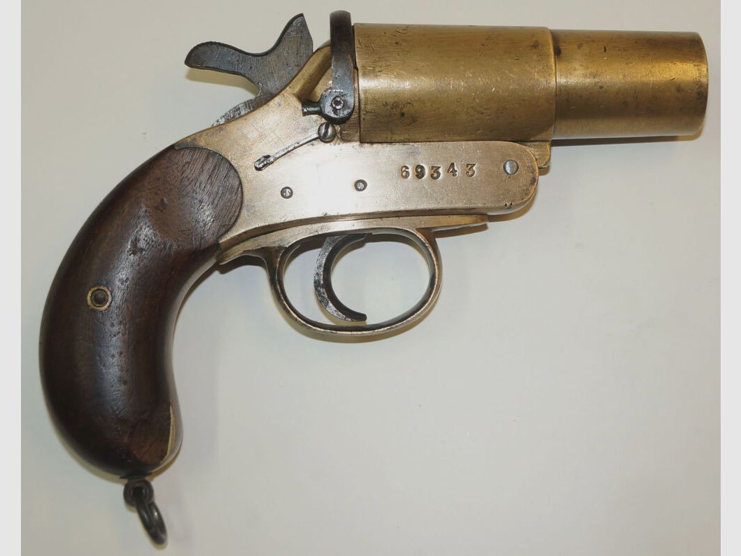 Cogswell & Harrison flare gun, Cogswell & Harrison, brass barrel and housing, small defect (spring break)