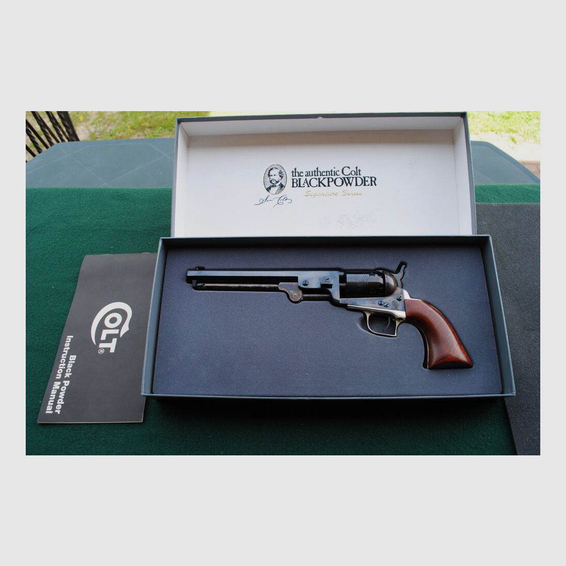 Oryginalny Colt 1851, seria 2. BP, import z USA, pudełko i dokumenty