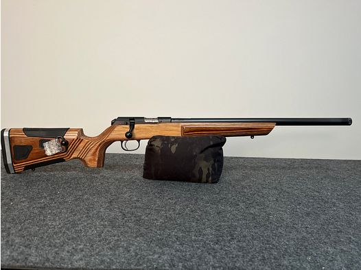 CZ 457 Na jednym karabinku sportowym kal. 22 LR