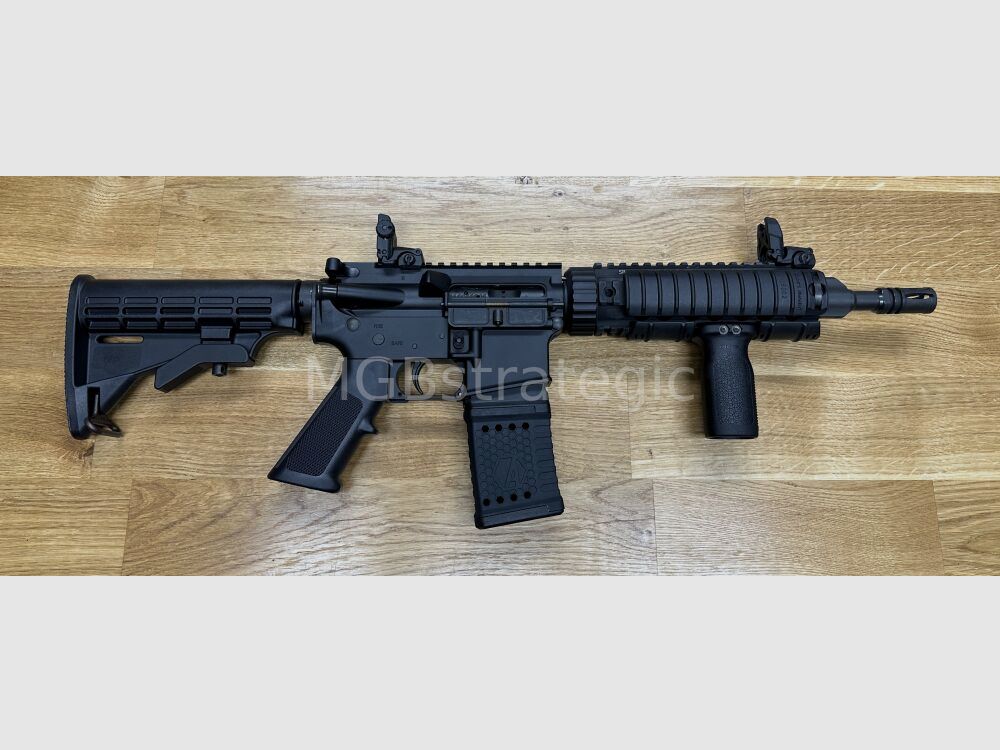 DPMS RFA3-L16 Lite 16 - 10,5" Lauf - halbautom. Büchse .223Rem System Typ AR15 AR-15 - Original Knight’s Armament Company Handschutz KAC
