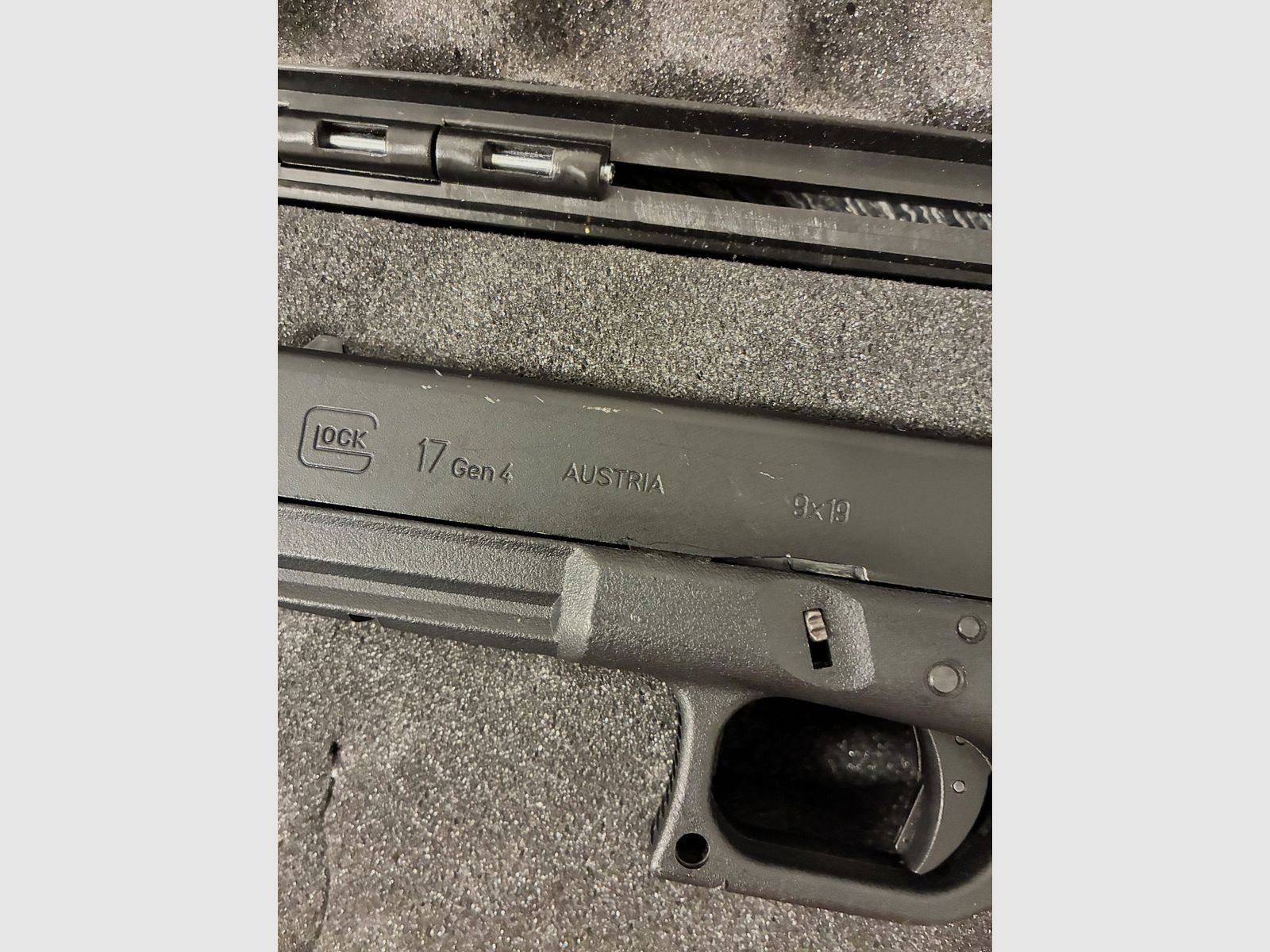 Glock 17 Gen. 5 Airsoft mit Metallschlitten GBB 6mm BB schwarz, Bild 7 von 17