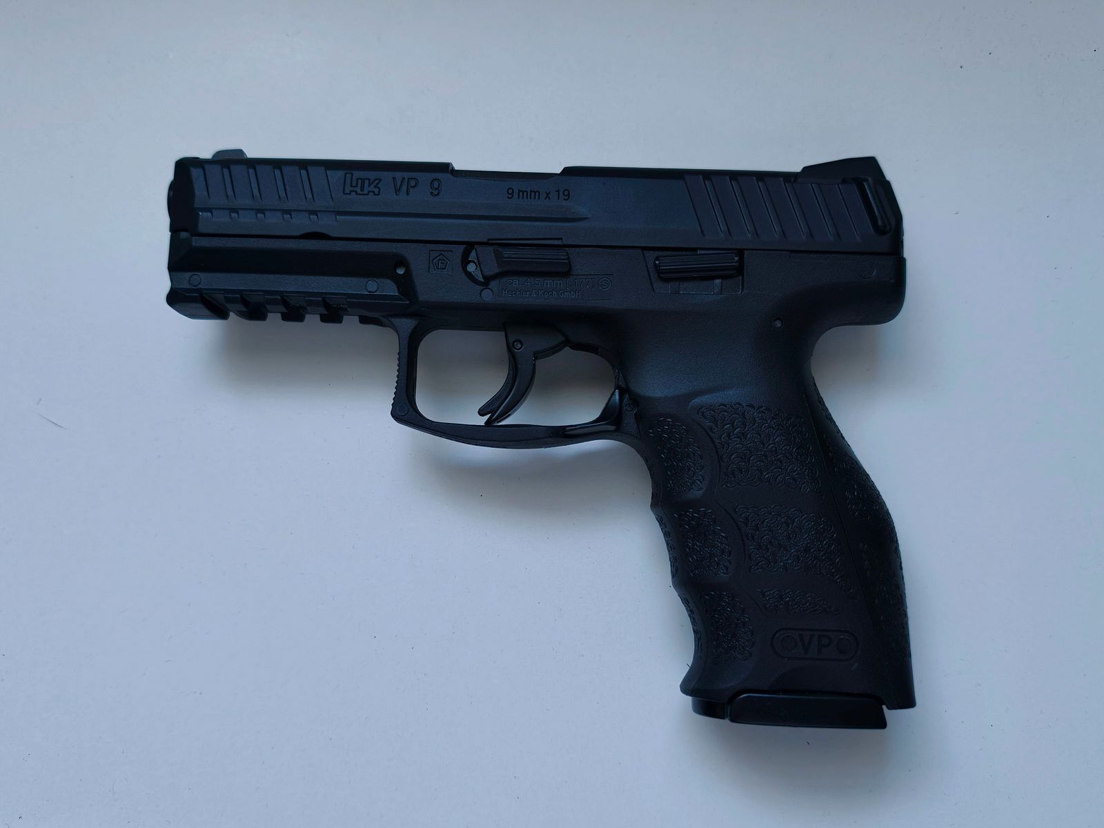 Heckler Koch VP9 pistola CO2 Blowback 4,5mm BB