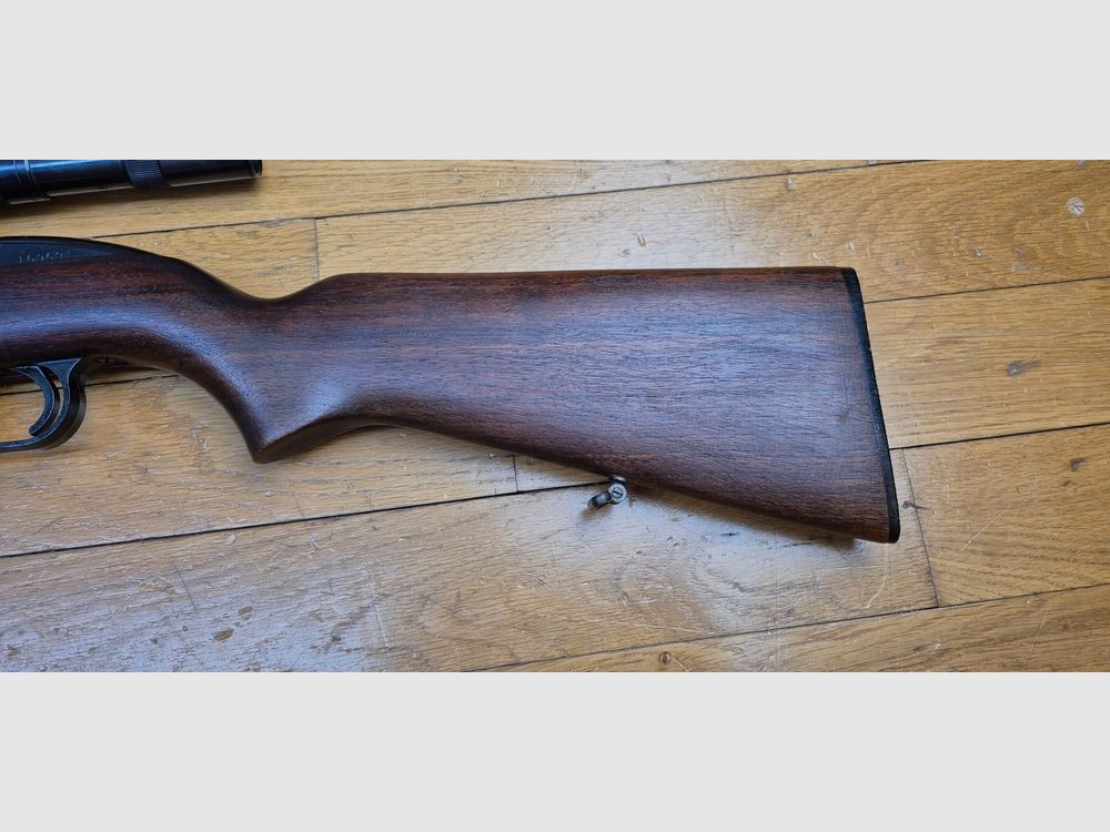 Très belle carabine Winchester Model 77 – Arme semi-automatique en cal. 22LR – La compagne du jeune américain d&rsquo;après guerre – Arme idéale de chasse à la vermine et ennemie personnelle de toute canette ! – 8 coups – Très belle fabrication Winchester New Haven de 1962 – État plus que très bon – TBE++, image 3 sur 41