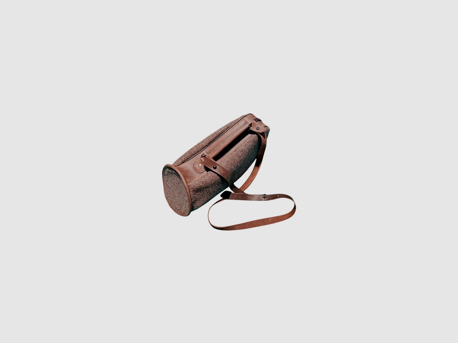 Jagdhorntasche aus Wollfilz mit Leder