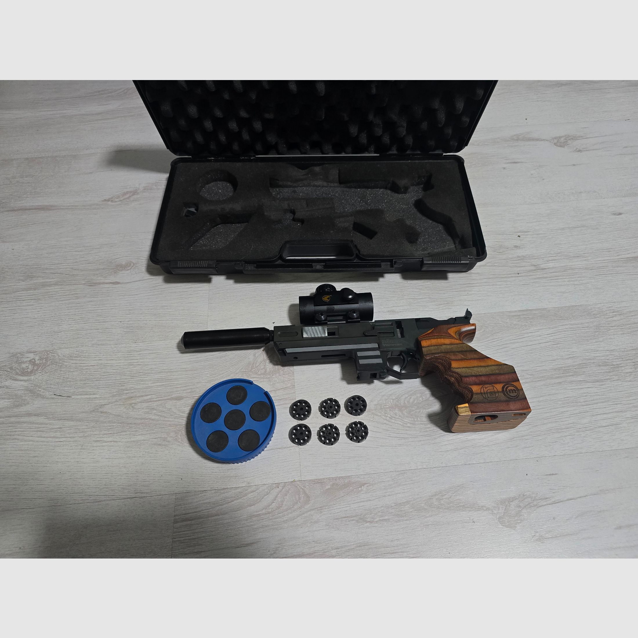 RAR RÖHM TWINMASTER TRAINER - SCHALLDÄMPFER - RED DOT-SPEEDLOADER - 8 MAGAZINE UND KOFFER !!