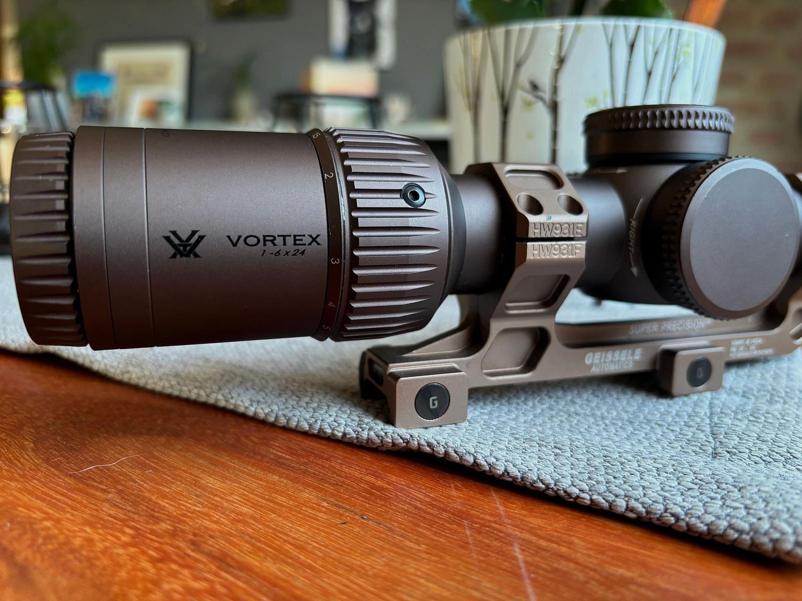 Vortex Razor HD Gen II-E 1-6x24 VMR-2 MOA mit GEISSELE AUTOMATICS LLC SUPER PRECISION AR-15 HYPER EXTENDED MOUNTS