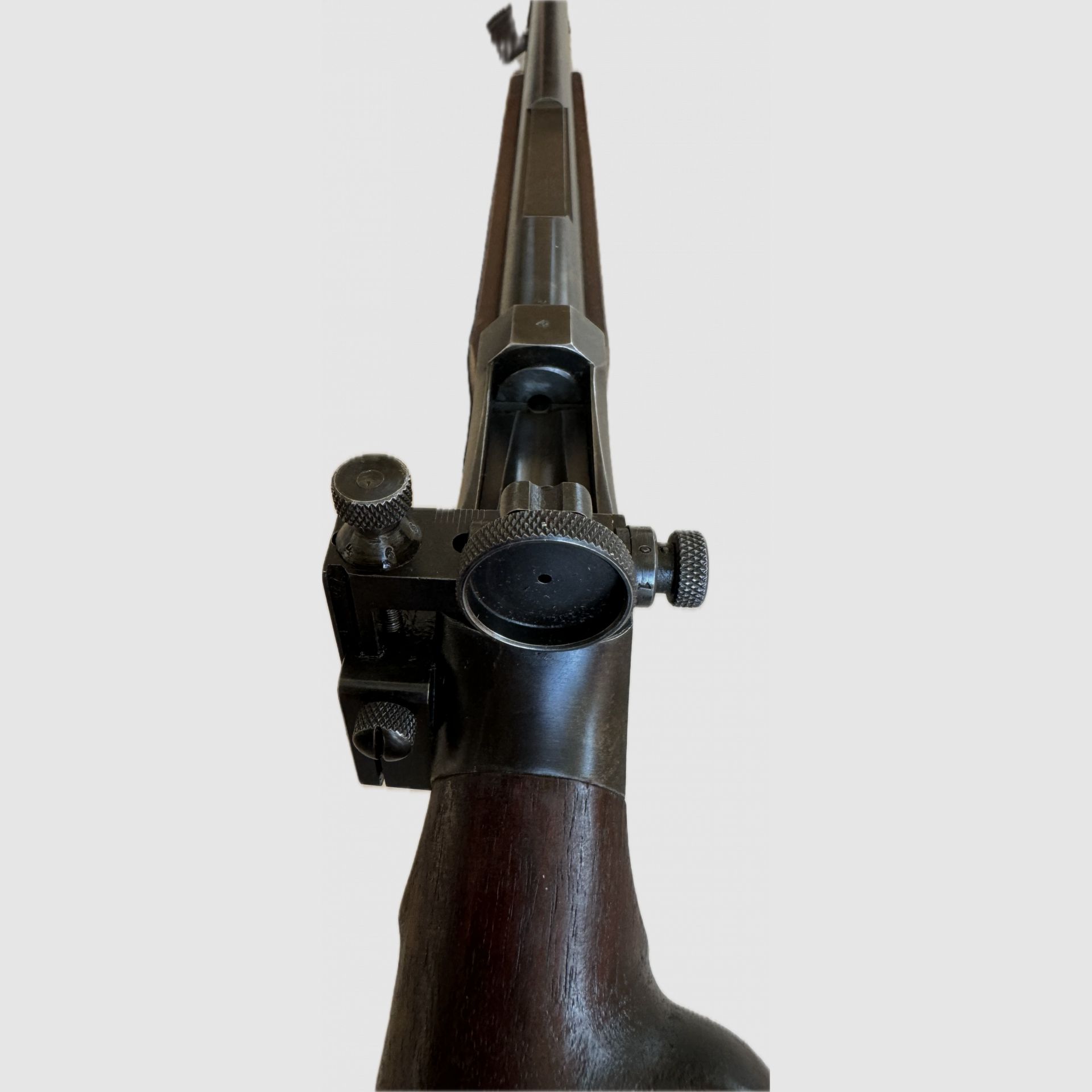 Zwitserse schijfgeweer JoH. Gysi Interlaken in het kaliber .22 LR met valbloksluiting