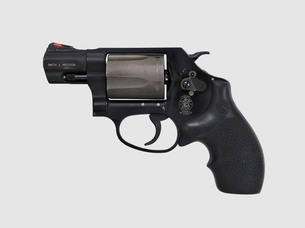 Smith & Wesson Mod. 337 Airlite Titanium .38 Special revolver, immagine 2 di 5
