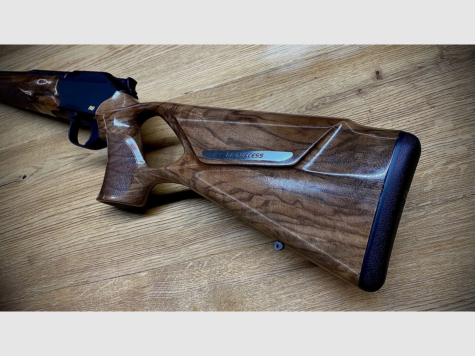 Blaser R8 Success / Wood class 4 / caliber and barrel length of your choice / absolute opportunity