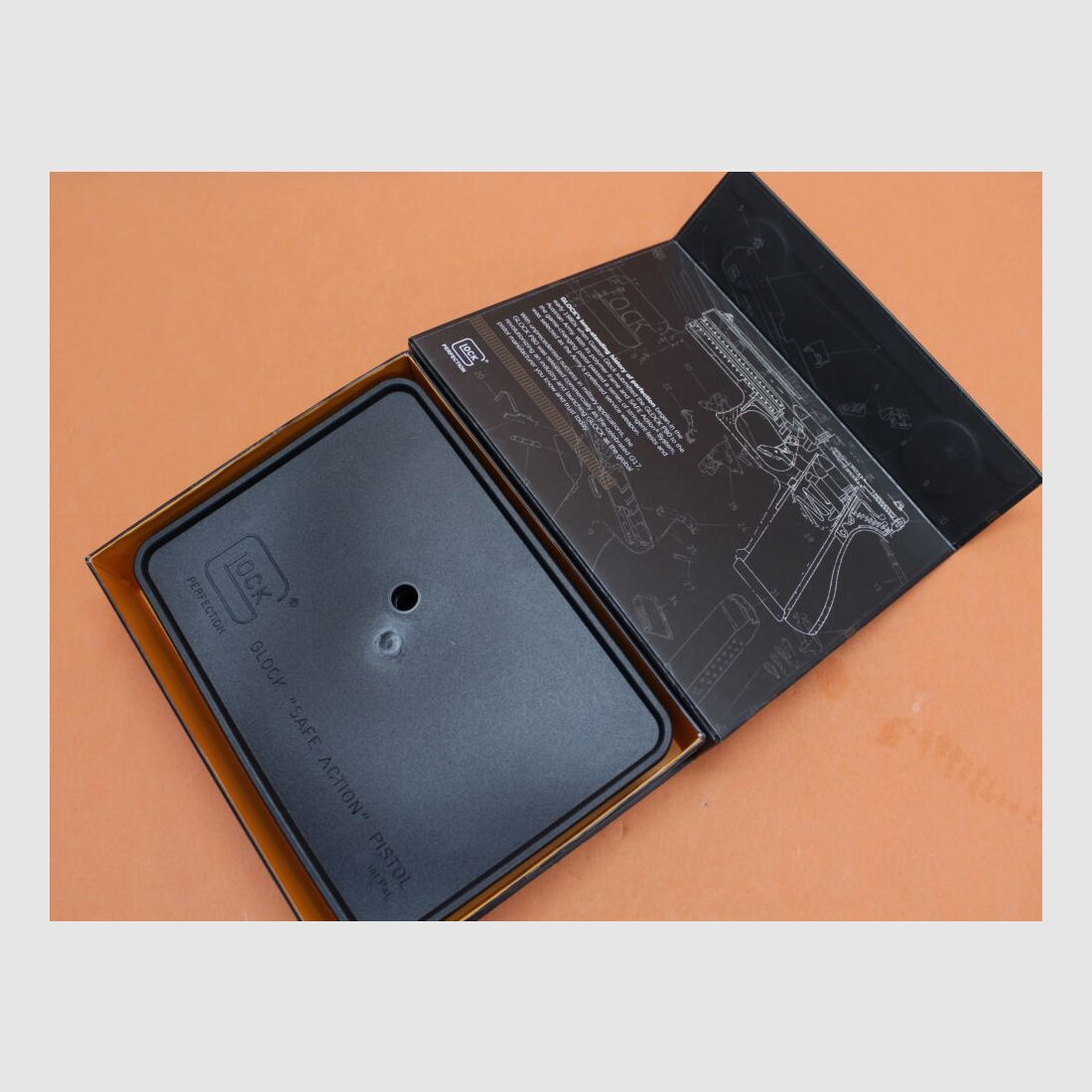 Glock Ha.Pistol 9mm Luger Glock P80: Classic Edition (Historical replica of the Glock 17 Gen1)