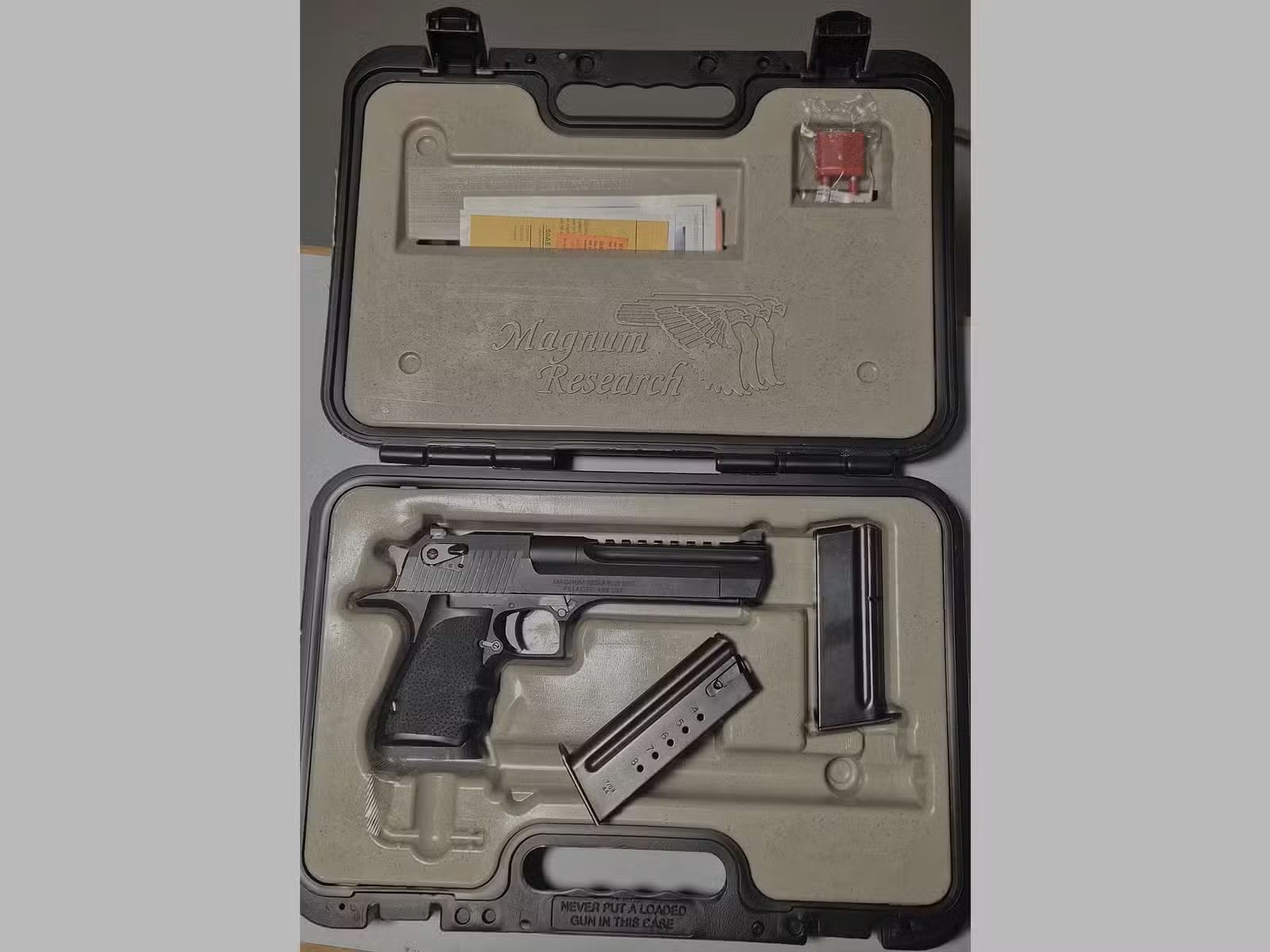 Magnum Research DESERT EAGLE .44 Magnum, 6" blued