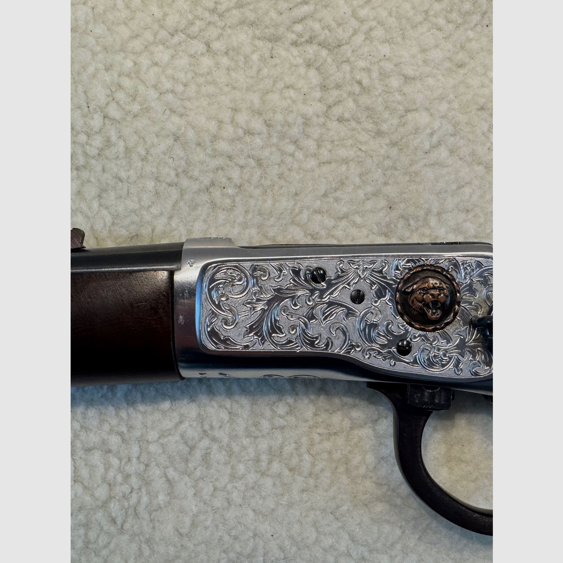 Rossi Unterhebelrepetierer .357 Mag – Western-Style mit Gravur