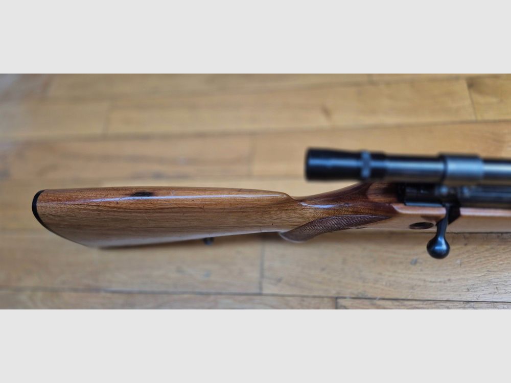 Superba carabina da caccia e tiro Walther KKJ – Cal. 22 Hornet – Grilletto Stetcher – Caricatore 5 colpi – Cannocchiale Zielkar 4 con reticolo n. 1 – Alta precisione – Arma del 1959 – Ottime condizioni – TBE +, immagine 20 di 42